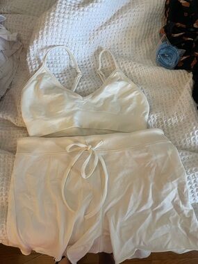 Skins marble Bralette & Shorts Set